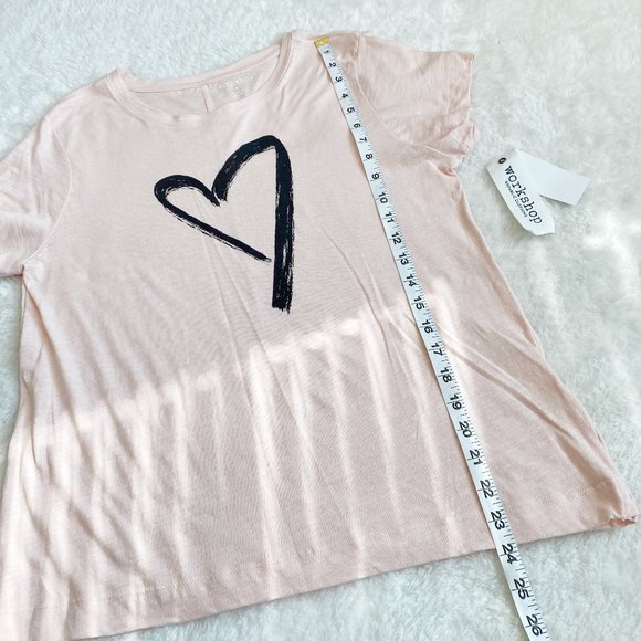 Workshop, Women's Heart Brush Stroke Graphic T-Shirt, Old Rose Color, Size M - Picture 3 of 7